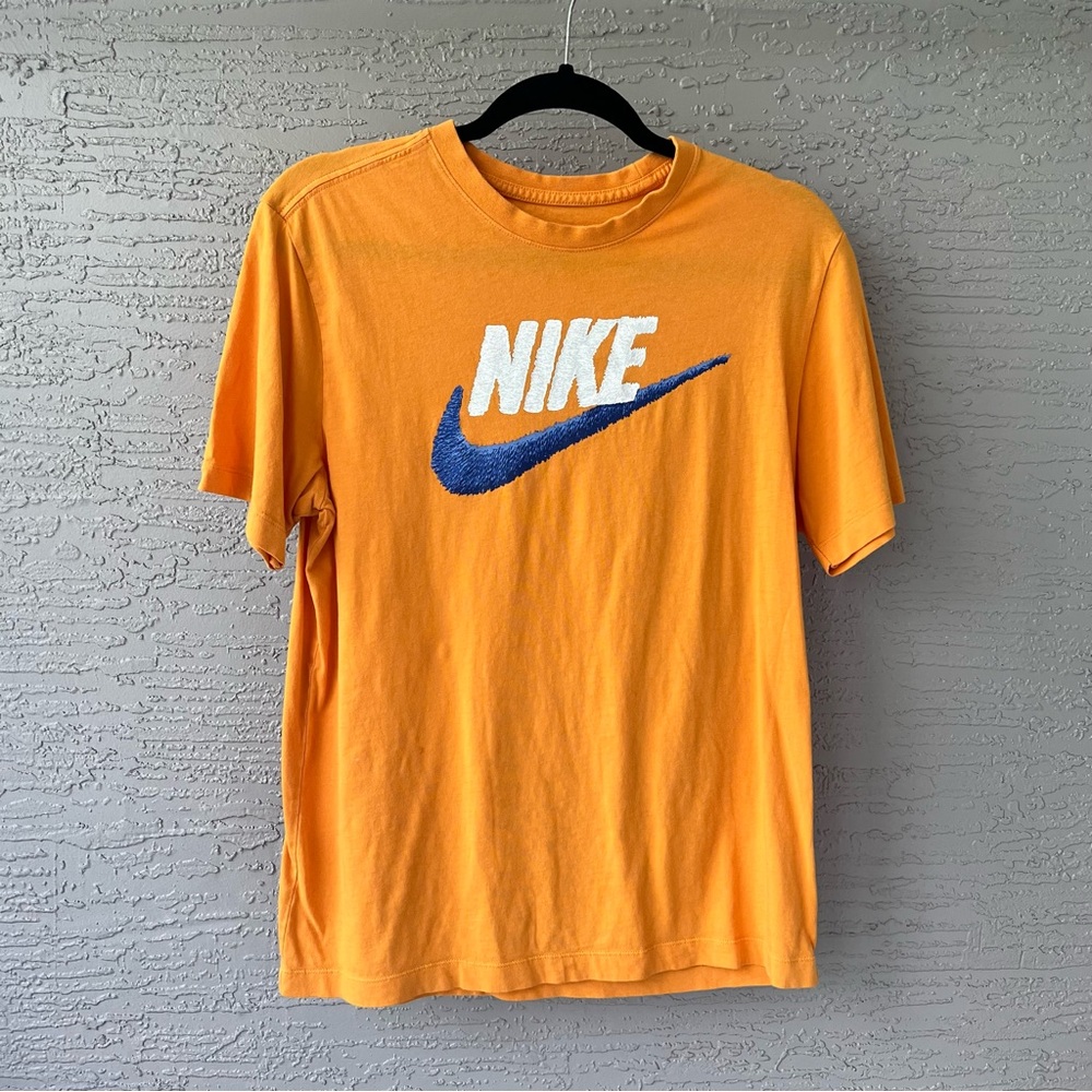 Nike Fuzzy Texture Swoosh Logo Tee